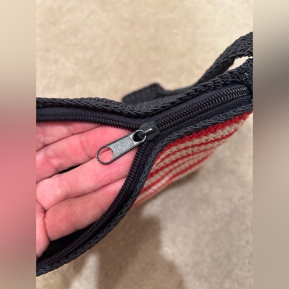 American Flag Crochet Bag - Picture 7 of 9